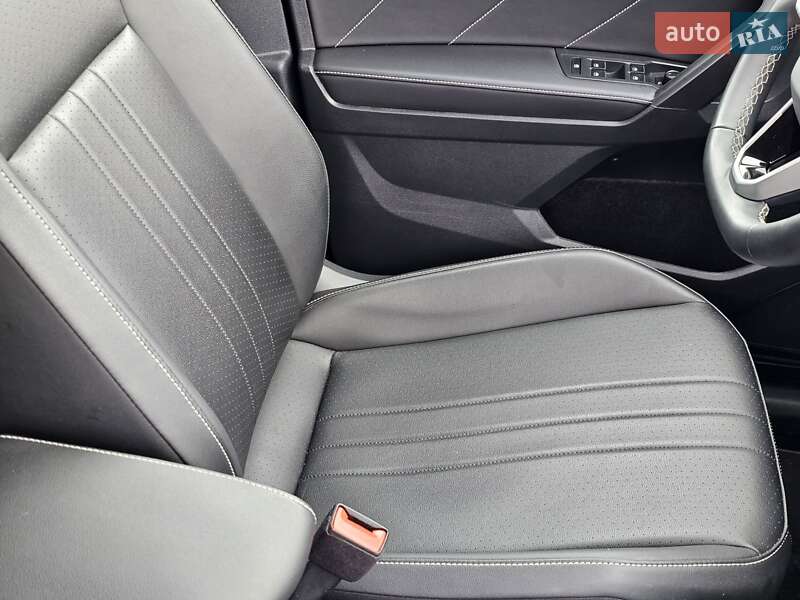 Внедорожник / Кроссовер Volkswagen Tiguan 2023 в Ровно