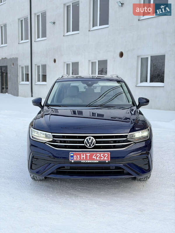 Внедорожник / Кроссовер Volkswagen Tiguan 2023 в Луцке