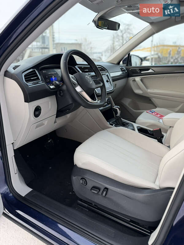 Внедорожник / Кроссовер Volkswagen Tiguan 2023 в Луцке