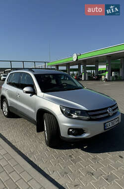 Внедорожник / Кроссовер Volkswagen Tiguan 2017 в Киеве