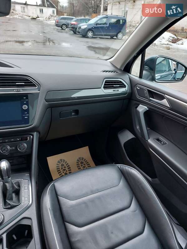 Внедорожник / Кроссовер Volkswagen Tiguan 2018 в Луцке фото 44 Внедорожник / Кроссовер Volkswagen Tiguan 2018 в Луцке