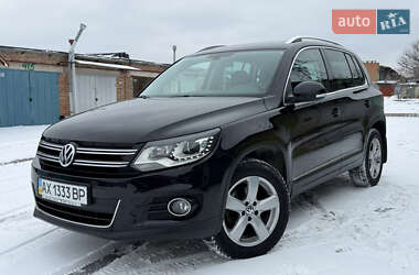 Внедорожник / Кроссовер Volkswagen Tiguan 2012 в Харькове