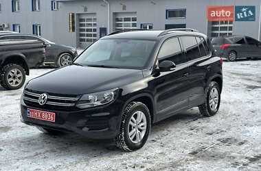Позашляховик / Кросовер Volkswagen Tiguan 2016 в Рівному