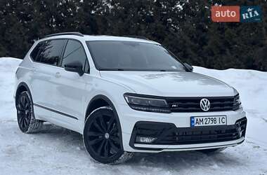 Внедорожник / Кроссовер Volkswagen Tiguan 2020 в Киеве