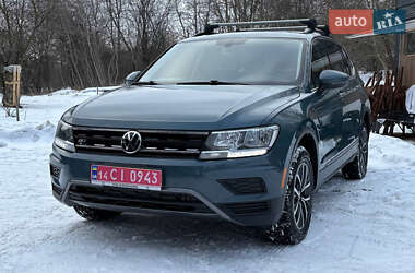 Внедорожник / Кроссовер Volkswagen Tiguan 2019 в Львове