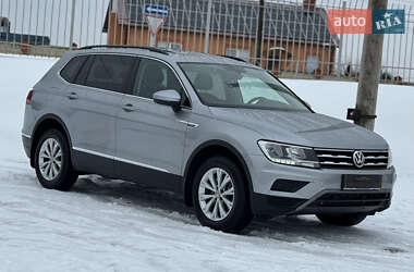Внедорожник / Кроссовер Volkswagen Tiguan 2019 в Киеве