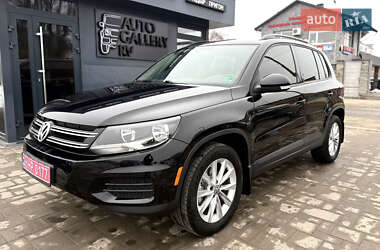 Позашляховик / Кросовер Volkswagen Tiguan 2017 в Рівному