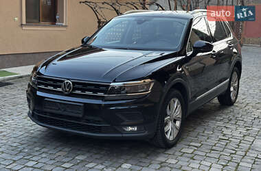 Внедорожник / Кроссовер Volkswagen Tiguan 2019 в Сваляве