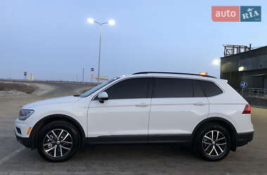 Внедорожник / Кроссовер Volkswagen Tiguan 2021 в Львове