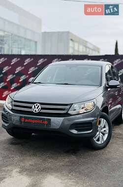 Внедорожник / Кроссовер Volkswagen Tiguan 2013 в Сумах