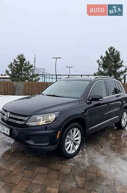Позашляховик / Кросовер Volkswagen Tiguan 2016 в Івано-Франківську