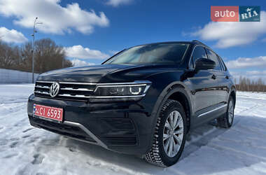 Внедорожник / Кроссовер Volkswagen Tiguan 2018 в Киеве