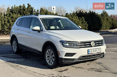 Внедорожник / Кроссовер Volkswagen Tiguan 2017 в Киеве