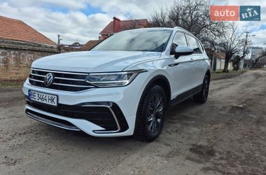 Позашляховик / Кросовер Volkswagen Tiguan 2022 в Миколаєві