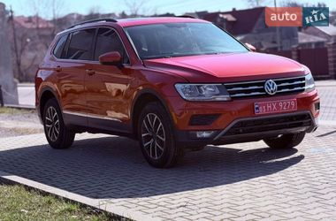 Внедорожник / Кроссовер Volkswagen Tiguan 2018 в Львове