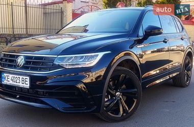 Позашляховик / Кросовер Volkswagen Tiguan 2022 в Дніпрі