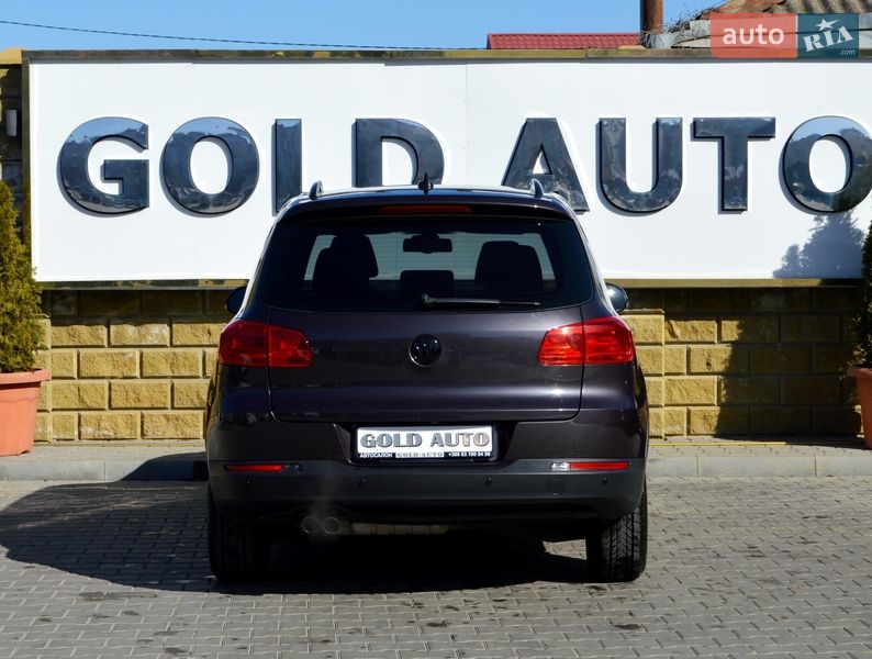 Позашляховик / Кросовер Volkswagen Tiguan 2016 в Одесі