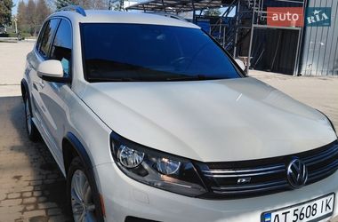 Внедорожник / Кроссовер Volkswagen Tiguan 2016 в Надворной