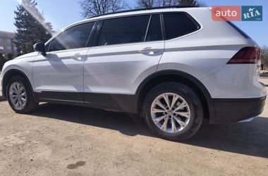 Внедорожник / Кроссовер Volkswagen Tiguan 2018 в Ильинцах