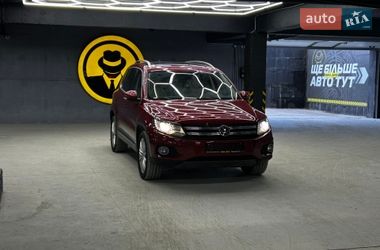Внедорожник / Кроссовер Volkswagen Tiguan 2017 в Черновцах