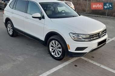 Внедорожник / Кроссовер Volkswagen Tiguan 2017 в Боярке
