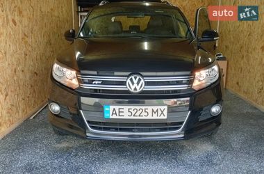Позашляховик / Кросовер Volkswagen Tiguan 2016 в Дніпрі