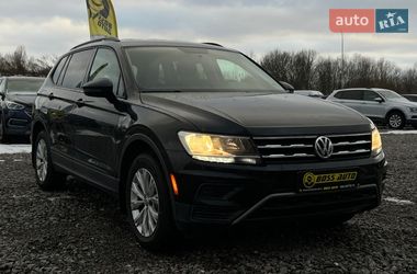 Внедорожник / Кроссовер Volkswagen Tiguan 2017 в Львове