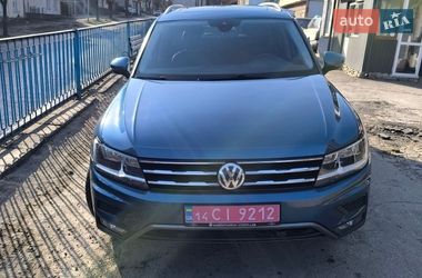 Внедорожник / Кроссовер Volkswagen Tiguan 2020 в Львове