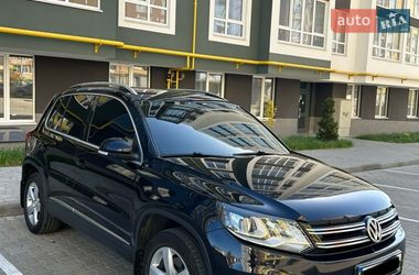 Позашляховик / Кросовер Volkswagen Tiguan 2012 в Чернівцях