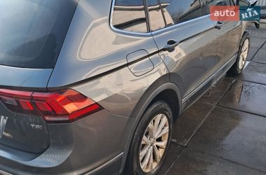 Позашляховик / Кросовер Volkswagen Tiguan 2017 в Переяславі
