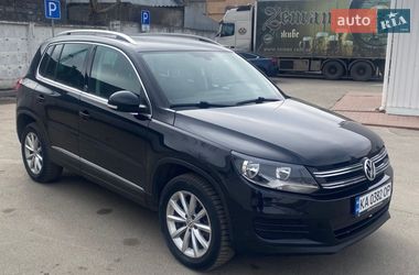 Внедорожник / Кроссовер Volkswagen Tiguan 2016 в Киеве