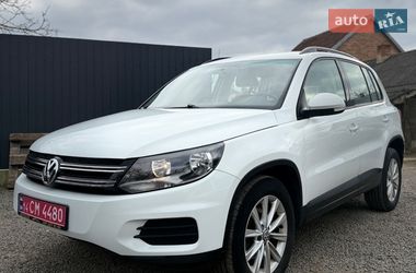 Внедорожник / Кроссовер Volkswagen Tiguan 2017 в Львове