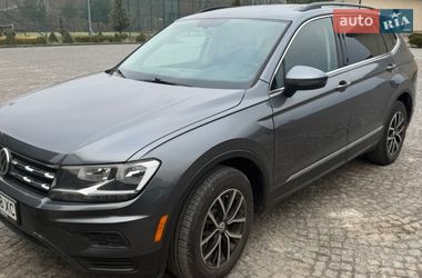 Внедорожник / Кроссовер Volkswagen Tiguan 2021 в Киеве