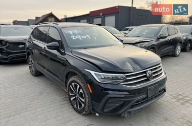 Позашляховик / Кросовер Volkswagen Tiguan 2022 в Львові