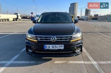 Внедорожник / Кроссовер Volkswagen Tiguan 2019 в Киеве