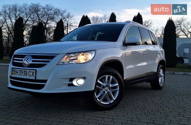 Внедорожник / Кроссовер Volkswagen Tiguan 2011 в Одессе