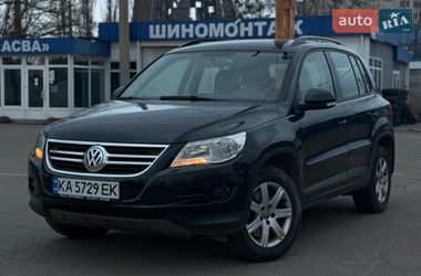 Внедорожник / Кроссовер Volkswagen Tiguan 2009 в Киеве