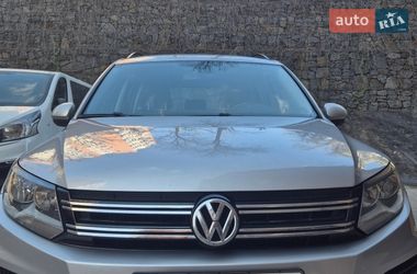 Внедорожник / Кроссовер Volkswagen Tiguan 2016 в Виннице