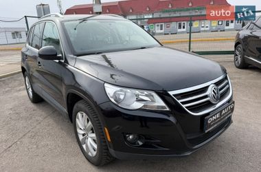 Позашляховик / Кросовер Volkswagen Tiguan 2011 в Києві