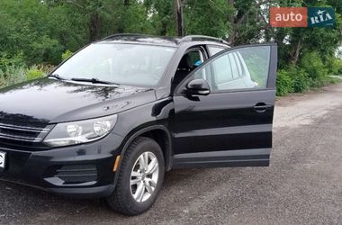 Позашляховик / Кросовер Volkswagen Tiguan 2016 в Кам'янському