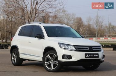 Внедорожник / Кроссовер Volkswagen Tiguan 2016 в Киеве