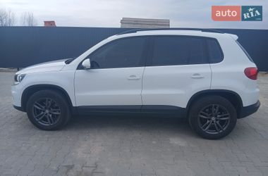 Позашляховик / Кросовер Volkswagen Tiguan 2017 в Києві