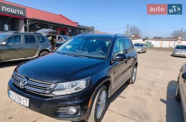 Позашляховик / Кросовер Volkswagen Tiguan 2014 в Києві