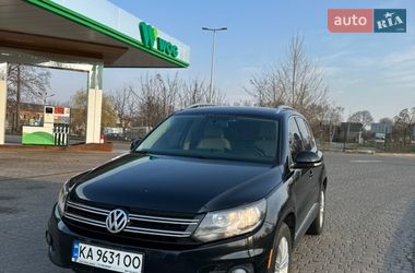 Позашляховик / Кросовер Volkswagen Tiguan 2012 в Києві