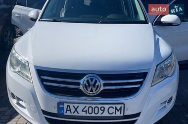 Внедорожник / Кроссовер Volkswagen Tiguan 2011 в Харькове