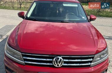 Внедорожник / Кроссовер Volkswagen Tiguan 2019 в Львове