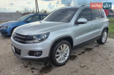 Внедорожник / Кроссовер Volkswagen Tiguan 2012 в Харькове