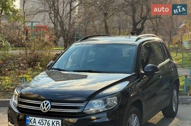 Внедорожник / Кроссовер Volkswagen Tiguan 2017 в Киеве