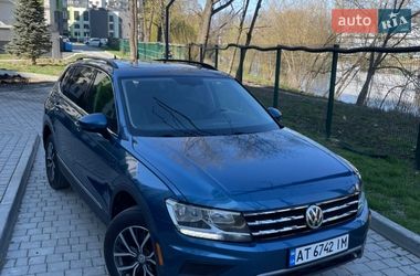 Внедорожник / Кроссовер Volkswagen Tiguan 2018 в Ивано-Франковске