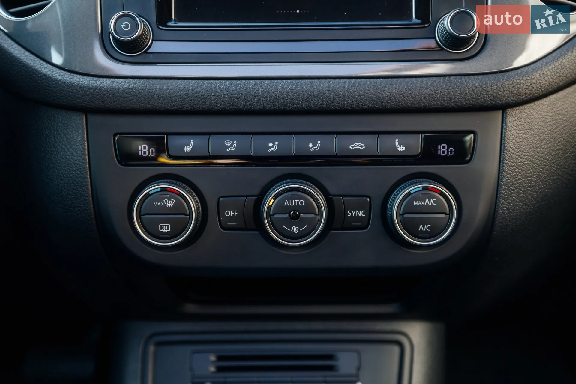 2017 Volkswagen Tiguan - мініатюра 45